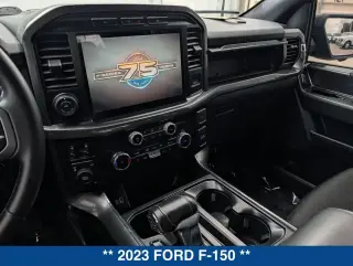 Ford F-150 2023 4x4 XLT 4 puertas SuperCrew 5.5 pies. SB