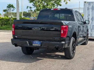 Ford F-150 2023 4x4 XLT 4 puertas SuperCrew 5.5 pies. SB