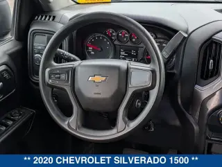 Chevrolet Silverado 1500 2020 4x2 Custom 4 puertas Cabina Crew 5.8 pies. SB