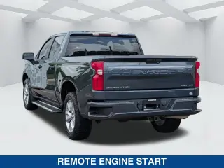 Chevrolet Silverado 1500 2020 4x2 Custom 4 puertas Cabina Crew 5.8 pies. SB