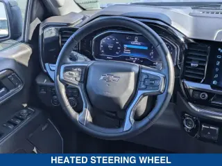 Chevrolet Silverado 1500 2024 4x4 RST 4 puertas Cabina Crew 5.8 pies. Caja corta