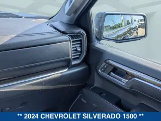 Chevrolet Silverado 1500 2024 4x4 RST 4 puertas Cabina Crew 5.8 pies. Caja corta
