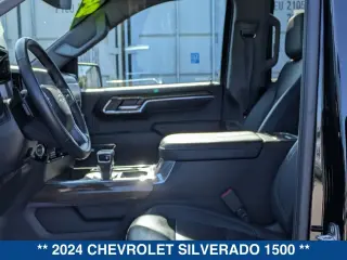 Chevrolet Silverado 1500 2024 4x4 RST 4 puertas Cabina Crew 5.8 pies. Caja corta