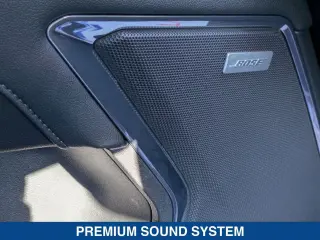 Chevrolet Silverado 1500 2024 4x4 RST 4 puertas Cabina Crew 5.8 pies. Caja corta