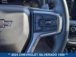 Chevrolet Silverado 1500 2024 4x4 RST 4 puertas Cabina Crew 5.8 pies. Caja corta