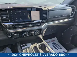 Chevrolet Silverado 1500 2024 4x4 RST 4 puertas Cabina Crew 5.8 pies. Caja corta