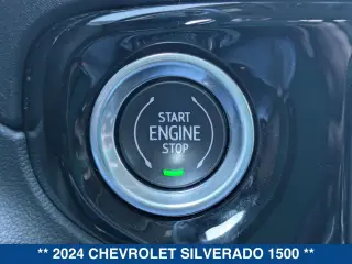 Chevrolet Silverado 1500 2024 4x4 RST 4 puertas Cabina Crew 5.8 pies. Caja corta