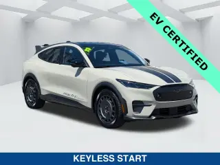 Ford Mustang Mach-E 2025 AWD GT 4 puertas SUV