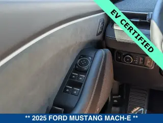 Ford Mustang Mach-E 2025 AWD GT 4 puertas SUV