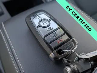 Ford Mustang Mach-E 2025 AWD GT 4 puertas SUV