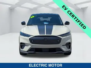 Ford Mustang Mach-E 2025 AWD GT 4 puertas SUV