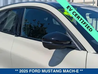 Ford Mustang Mach-E 2025 AWD GT 4 puertas SUV
