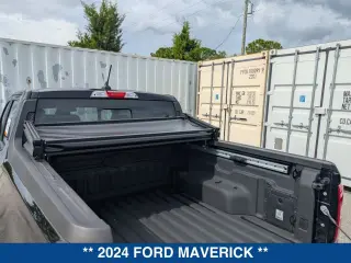 Ford Maverick 2024 Lariat 4 puertas SuperCrew 4.5 pies (1.37 m) caja corta