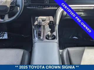 Toyota Crown Signia 2025 AWD Limited 4 puertas Crossover