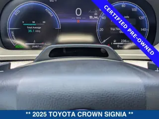 Toyota Crown Signia 2025 AWD Limited 4 puertas Crossover