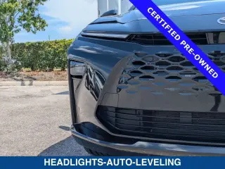 Toyota Crown Signia 2025 AWD Limited 4 puertas Crossover