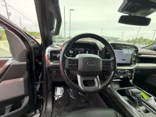 Ford F-150 2022 4x4 Lariat 4 puertas SuperCrew 5.5 pies. SB