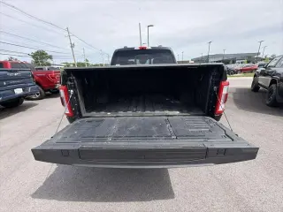 Ford F-150 2022 4x4 Lariat 4 puertas SuperCrew 5.5 pies. SB