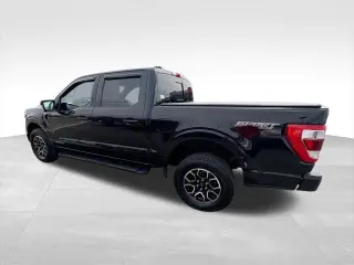 Ford F-150 2022 4x4 Lariat 4 puertas SuperCrew 5.5 pies. SB