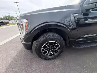 Ford F-150 2022 4x4 Lariat 4 puertas SuperCrew 5.5 pies. SB