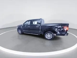 Ford F-150 2024 4x4 XLT 4 puertas SuperCrew 5.5 pies caja corta