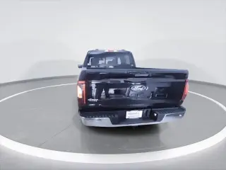 Ford F-150 2024 4x4 XLT 4 puertas SuperCrew 5.5 pies caja corta
