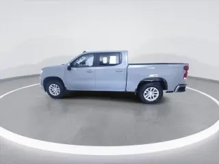 Chevrolet Silverado 1500 2024 4x4 LT 4 puertas Cabina doble 5.8 pies. Caja corta con 2FL