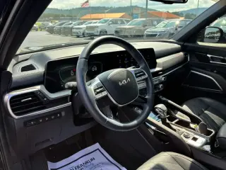 Kia Telluride 2025 AWD EX X-Line 4 puertas SUV