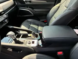 Kia Telluride 2025 AWD EX X-Line 4 puertas SUV