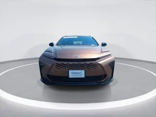 Toyota Crown Signia 2025 AWD XLE 4 puertas Crossover