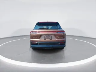 Toyota Crown Signia 2025 AWD XLE 4 puertas Crossover