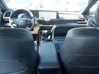 Toyota Crown Signia 2025 AWD XLE 4 puertas Crossover
