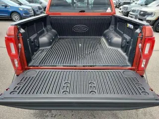 Ford Ranger 2023 4x4 Lariat 4 puertas SuperCrew 5.1 pies SB