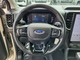 Ford Ranger 2025 4x2 XLT 4 puertas SuperCrew 5.0 pies SB
