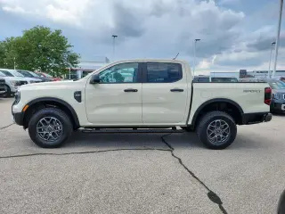Ford Ranger 2025 4x2 XLT 4 puertas SuperCrew 5.0 pies SB