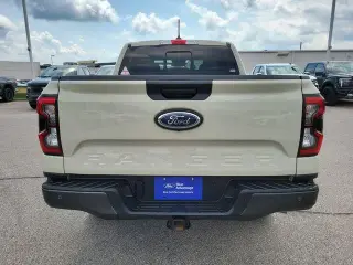 Ford Ranger 2025 4x2 XLT 4 puertas SuperCrew 5.0 pies SB