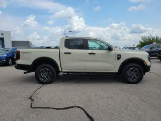 Ford Ranger 2025 4x2 XLT 4 puertas SuperCrew 5.0 pies SB