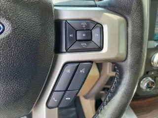 Ford F-150 2017 4x4 XL 4 puertas SuperCrew 5.5 pies. SB