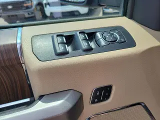 Ford F-150 2017 4x4 XL 4 puertas SuperCrew 5.5 pies. SB