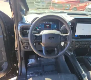 Ford F-150 2025 4x4 STX 4 puertas SuperCab 6.5 pies SB