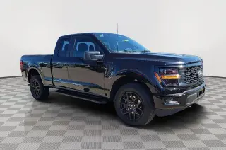 Ford F-150 2025 4x4 STX 4 puertas SuperCab 6.5 pies SB