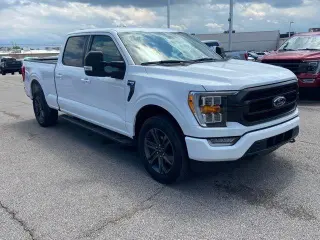 Ford F-150 2023 4x4 XL 4 puertas SuperCrew 5.5 pies. SB