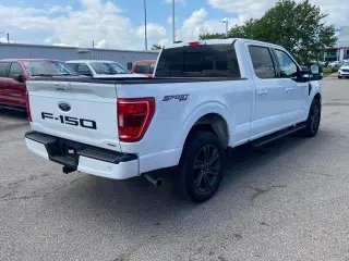 Ford F-150 2023 4x4 XL 4 puertas SuperCrew 5.5 pies. SB