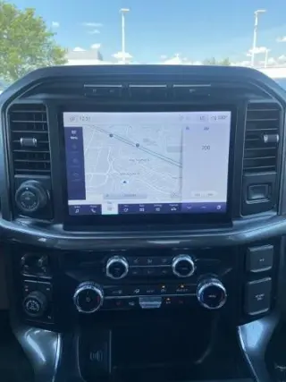 Ford F-150 2023 4x4 Platinum 4 puertas SuperCrew 6.5 pies. SB