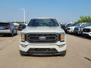 Ford F-150 2023 4x4 Platinum 4 puertas SuperCrew 6.5 pies. SB