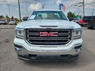 GMC Sierra 1500 2017 4x2 Base 2 puertas Cabina Regular 6.5 pies SB