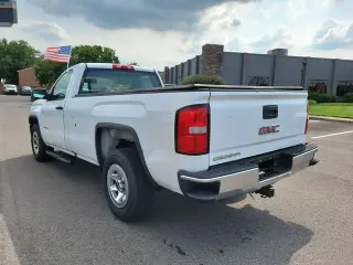 GMC Sierra 1500 2017 4x2 Base 2 puertas Cabina Regular 6.5 pies SB