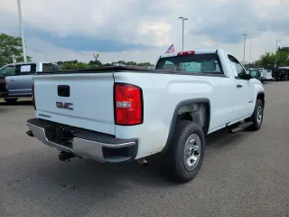 GMC Sierra 1500 2017 4x2 Base 2 puertas Cabina Regular 6.5 pies SB
