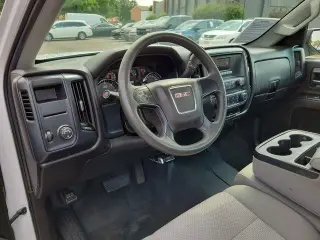 GMC Sierra 1500 2017 4x2 Base 2 puertas Cabina Regular 6.5 pies SB