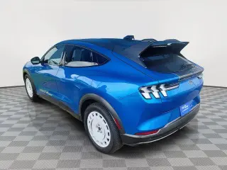 Ford Mustang Mach-E 2025 AWD GT 4 puertas SUV